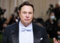 Elon Musk rachète Twitter et licencie des dirigeants