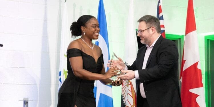 Maestro Samie honorée au Canada