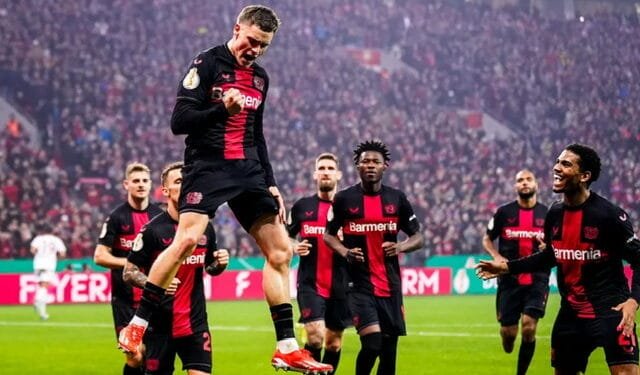 Cent cinquante ans d'histoire, le Bayer Leverkusen remporte son premier titre de champion d'Allemagne!