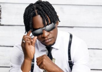 Pierre Jean La chanson "She's hot" virale sur TikTok