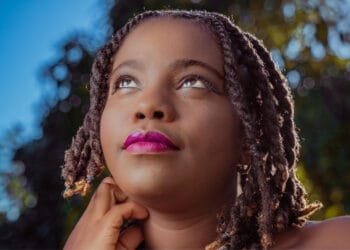 Entretien avec Adlyne Bonhomme, voix émergente de la poésie haïtienne