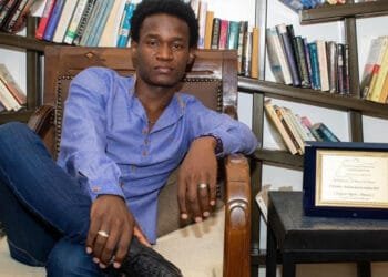 Olgens Cenejuste : une jeune plume haïtienne qui conquiert le monde