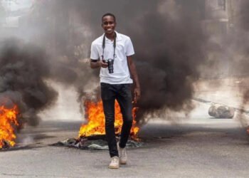 Clarens Siffroy, jeune photojournaliste haïtien sera à l’Eddie Adams Workshop en octobre prochain