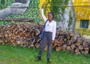 Farah Jean Baptiste en demi-finale d'Eloquentia fait briller Haïti à Paris